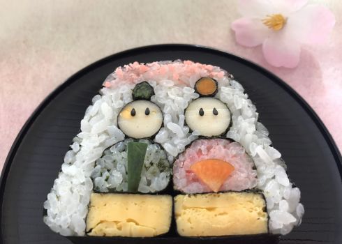 お雛様の飾り巻き寿司作り